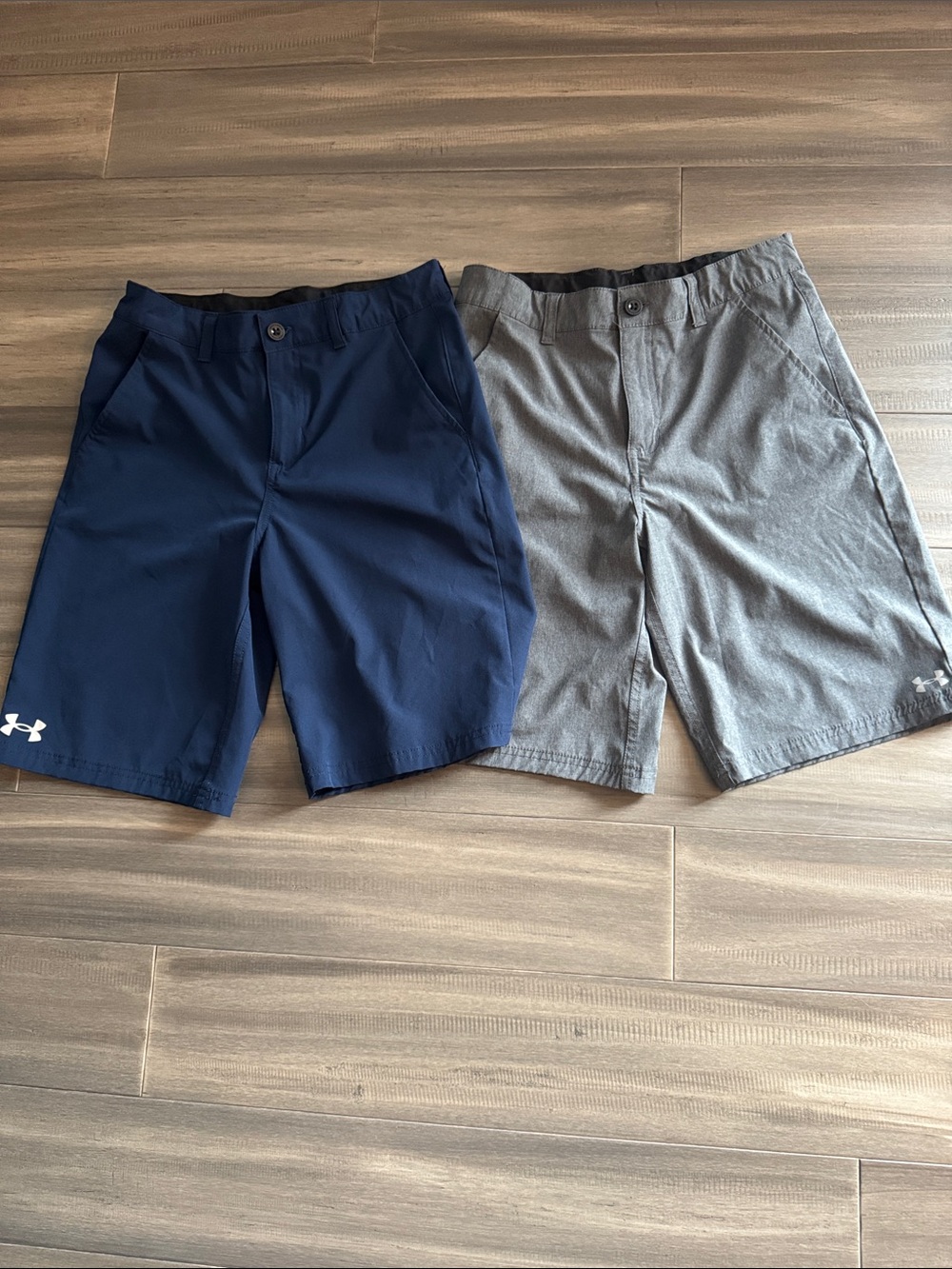 Boys Under Armour golf shorts 16